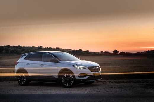 אופל גרנדלנד X